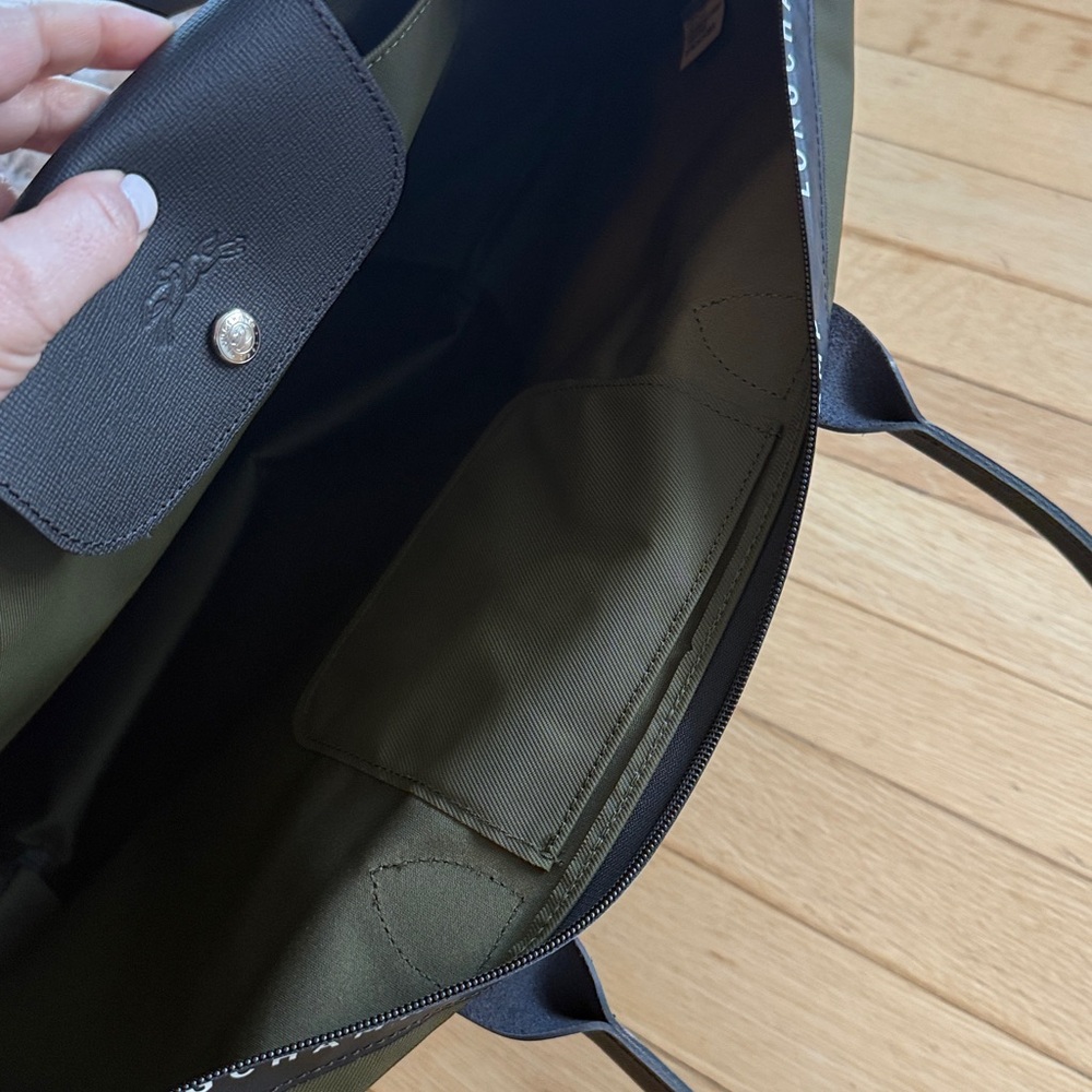 Elegant Olive Green Tote Bag - Picture 3 of 3
